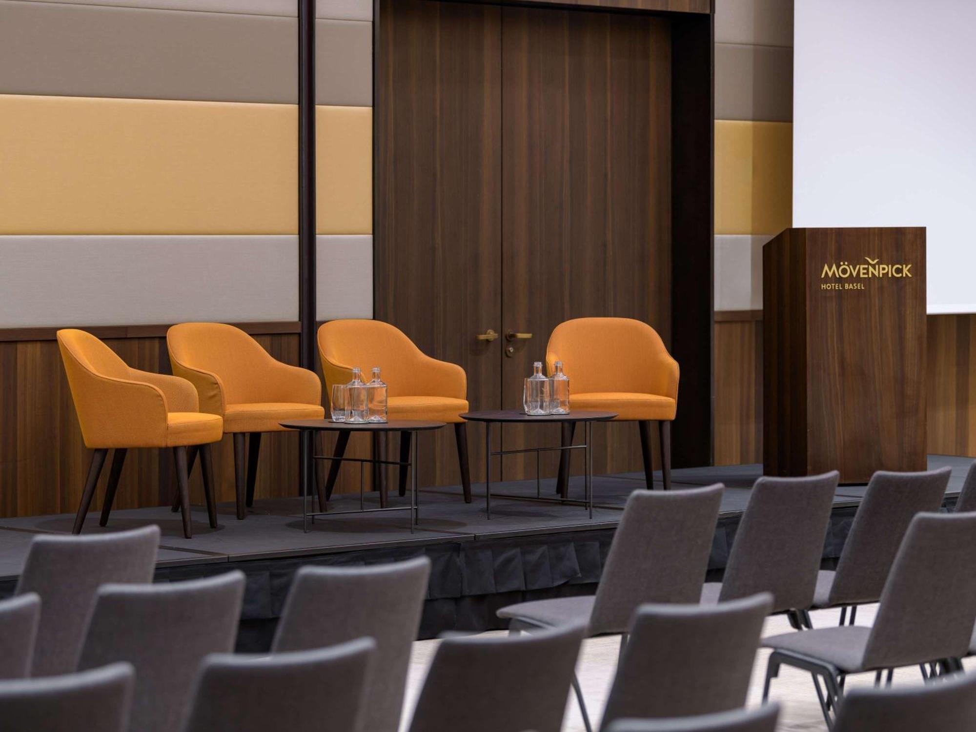 Moevenpick Hotel Basilea Esterno foto