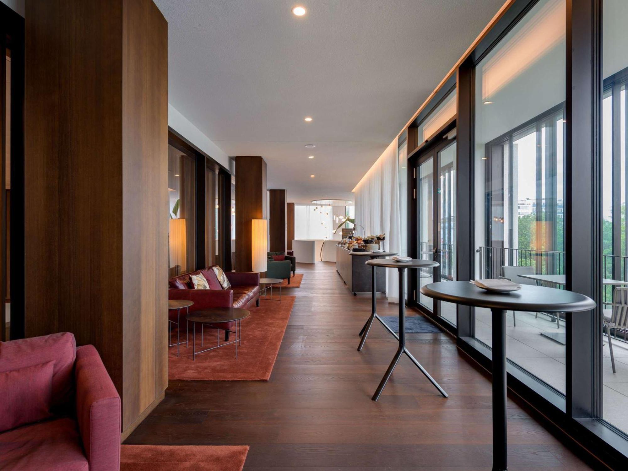 Moevenpick Hotel Basilea Esterno foto