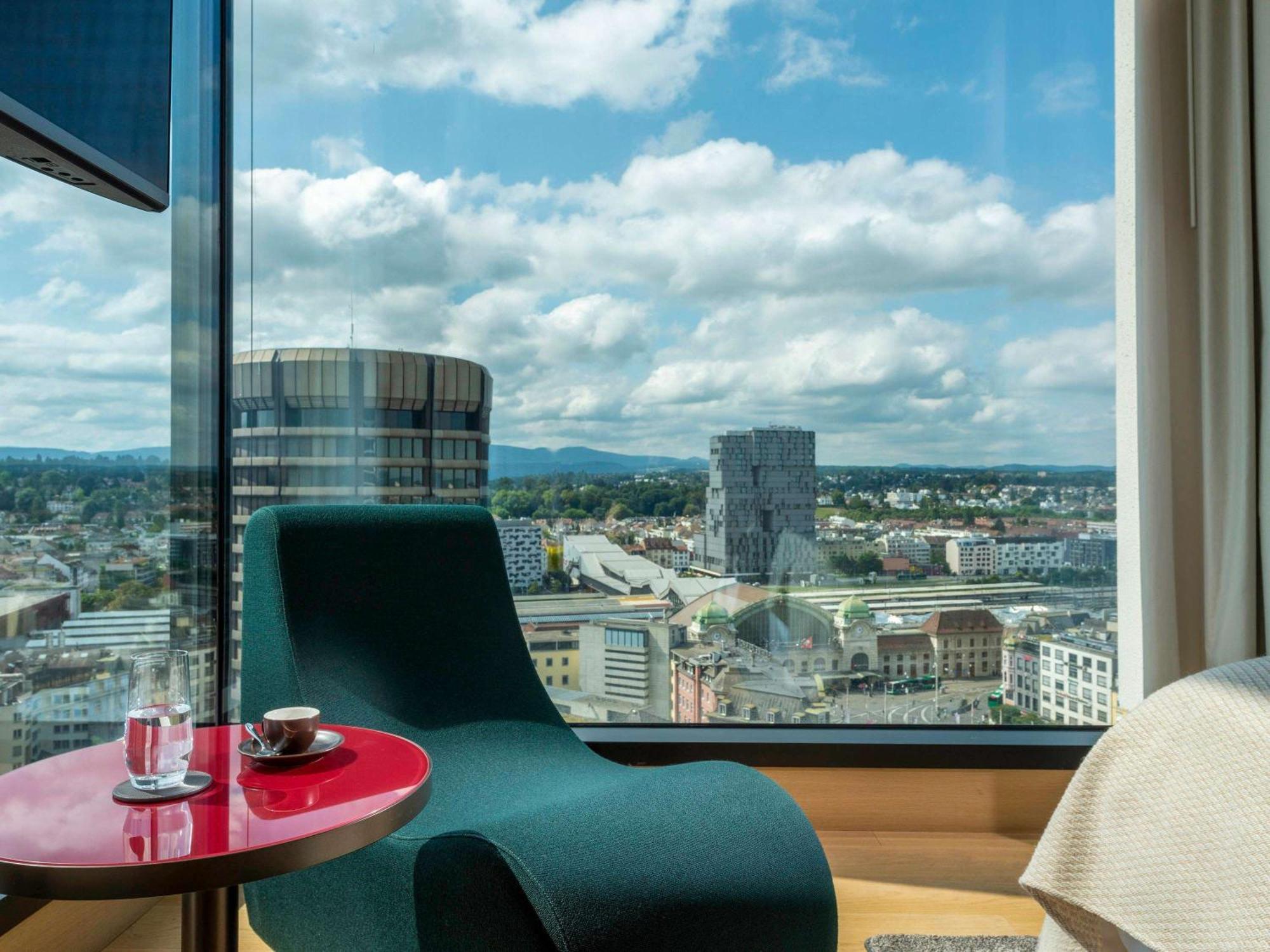 Moevenpick Hotel Basilea Esterno foto