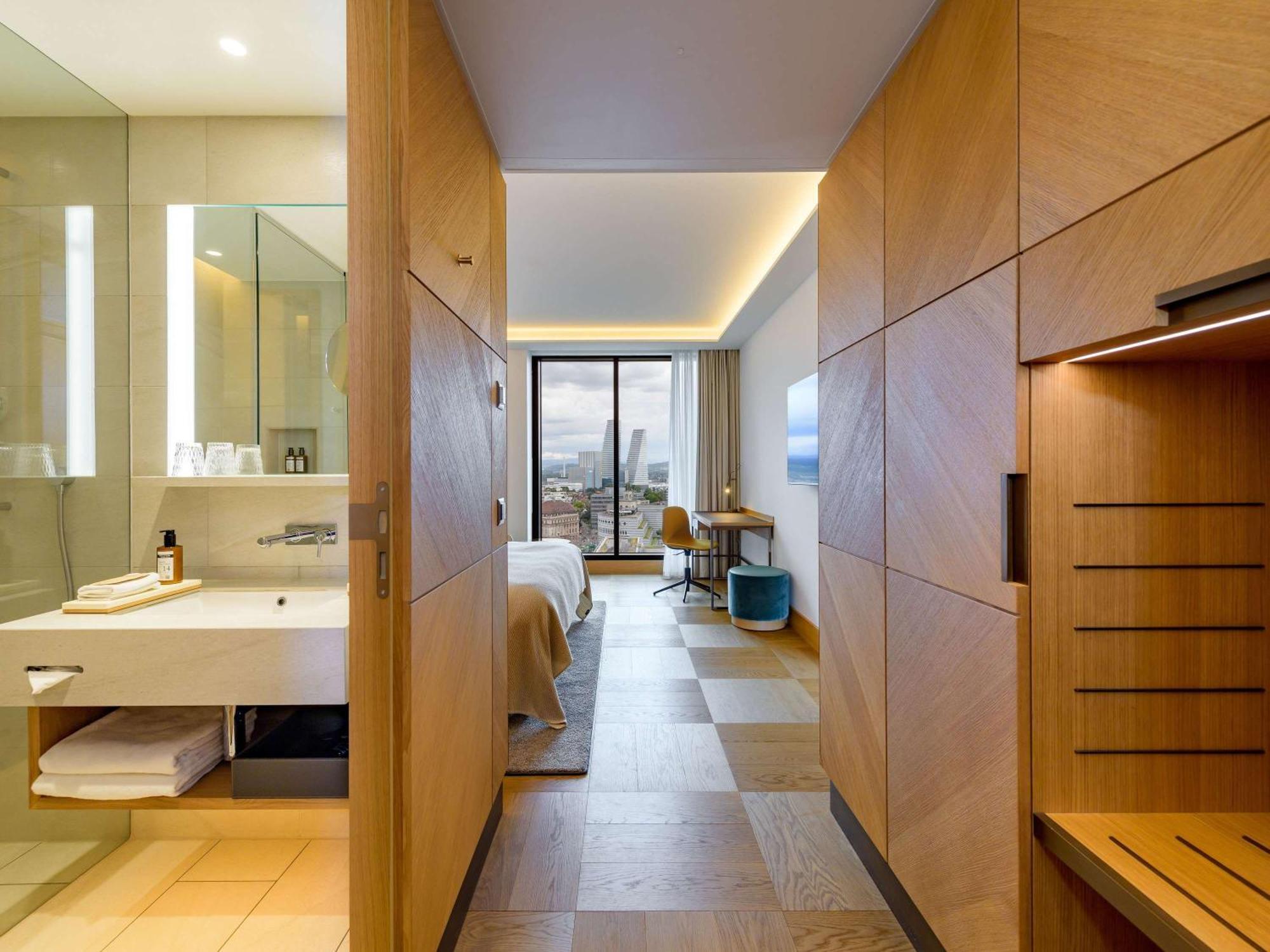 Moevenpick Hotel Basilea Esterno foto