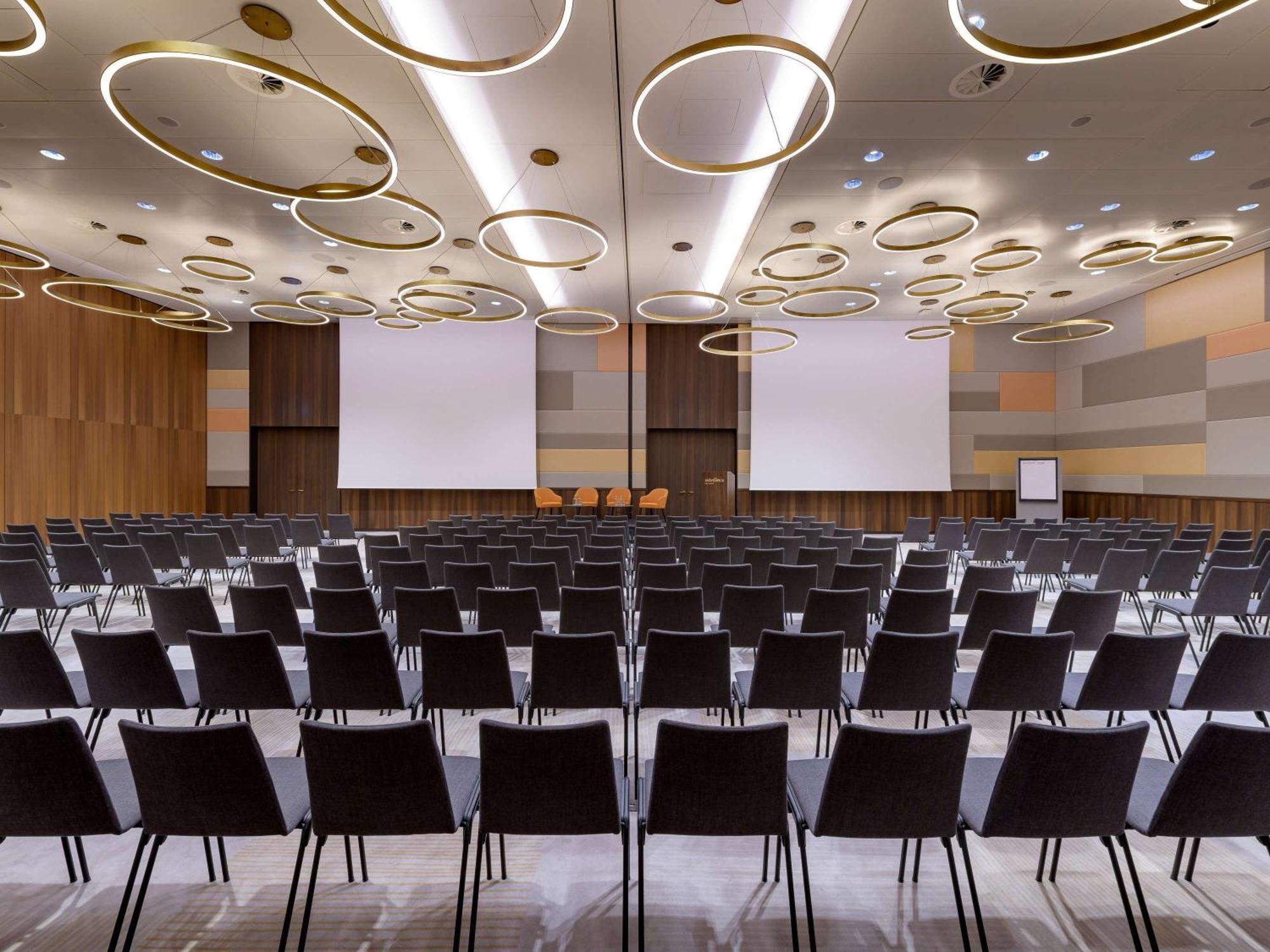 Moevenpick Hotel Basilea Esterno foto