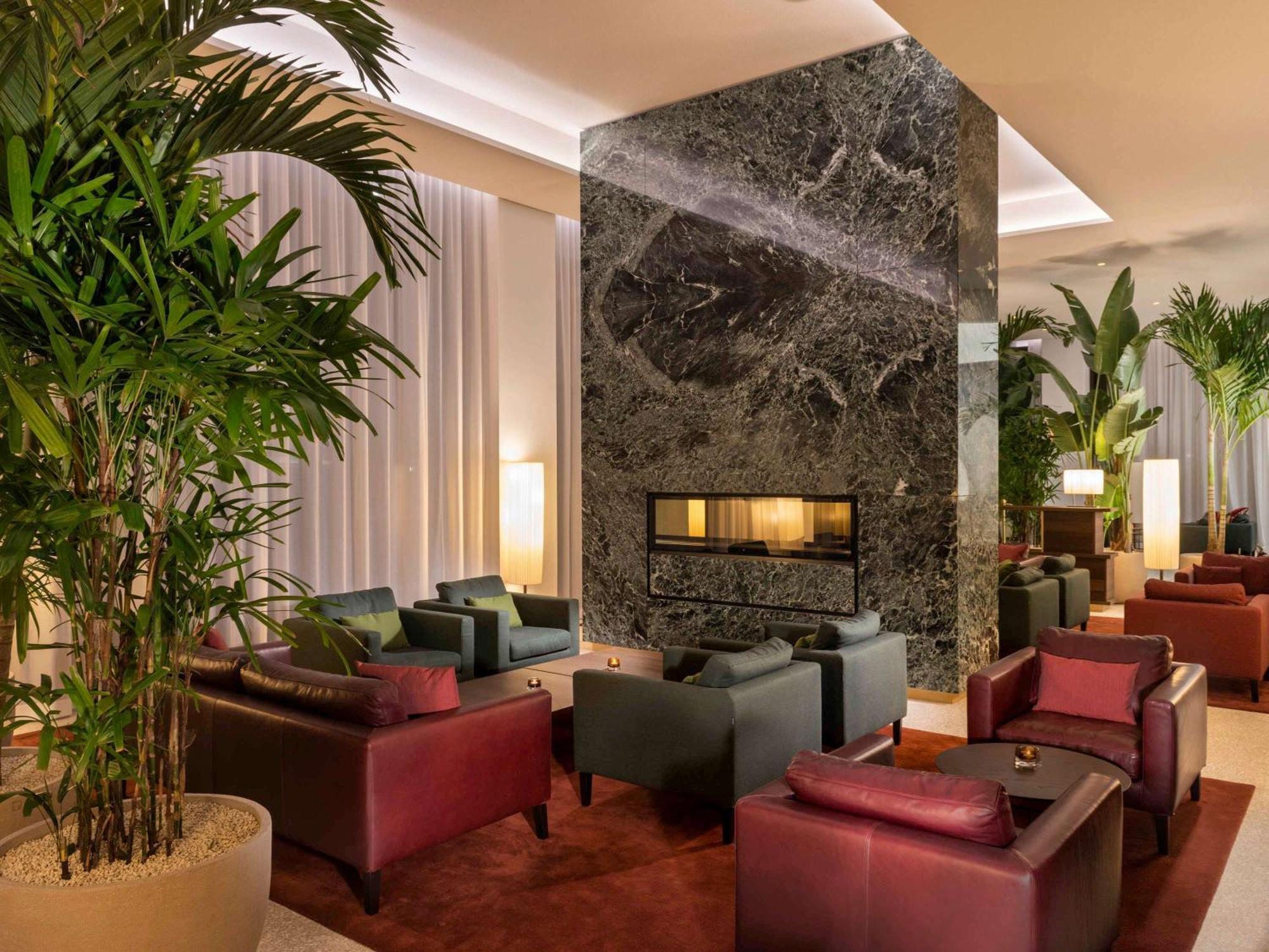 Moevenpick Hotel Basilea Esterno foto